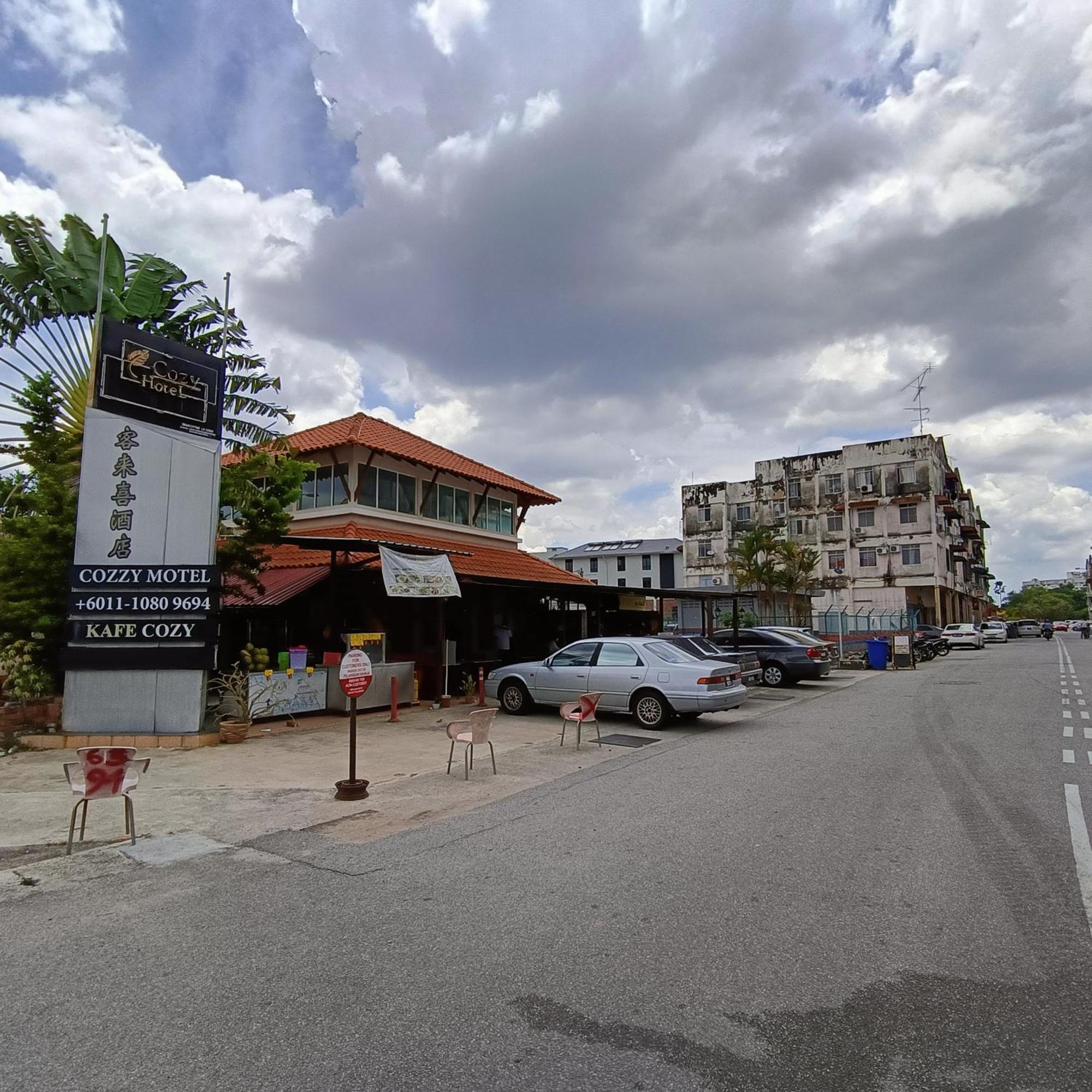 Cozzy Motel Malacca Ngoại thất bức ảnh